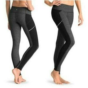 Athleta leggings black, gray, pockets Small criss cross print Athletic gym pants